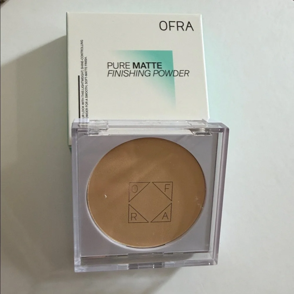 NWT OFRA COSMETICS Pure Matte Finishing Powder- Light-  Full Size (7.5 g)